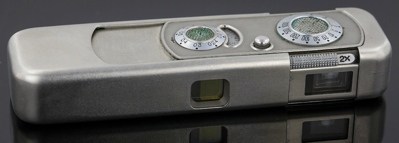 Illustration for article titled These Miniature Spy Cameras Could Make You The Perfect James Bond